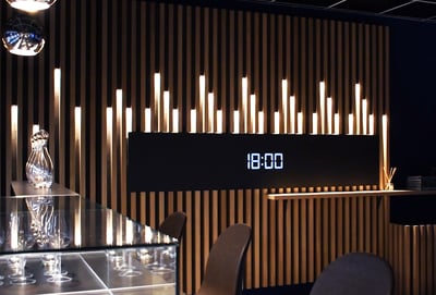 boiserie bar